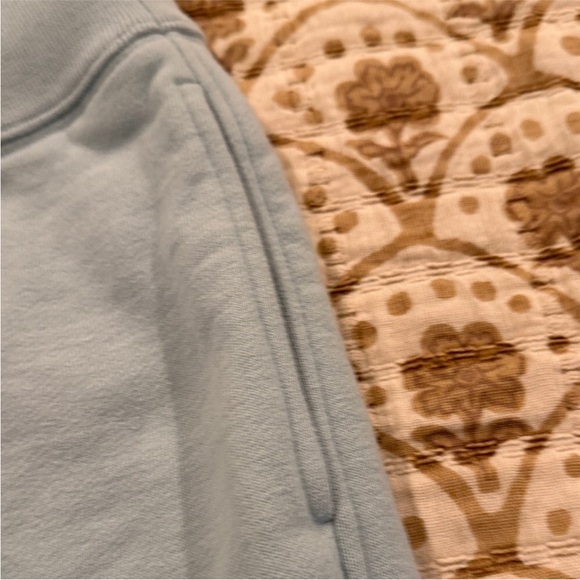 ALO Yoga Chalk Blue Free Time Sweat Set - Picture 3 of 8